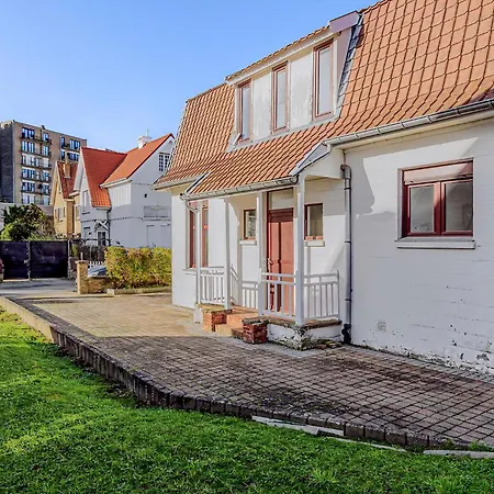 Holiday home Meeuwen 3v De Panne